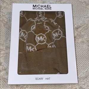 Brand NEW Michael Kors! Hat & Scarf Set